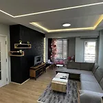 The Urban Nest Cozy 2br Ap * Szkopje