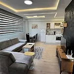 The Urban Nest Cozy 2br Ap