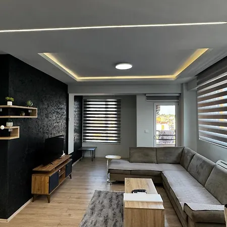 The Urban Nest Cozy 2br Ap Skopje